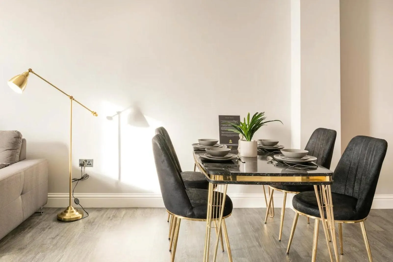 Stunning Central Apartment In Heart Of Brighton